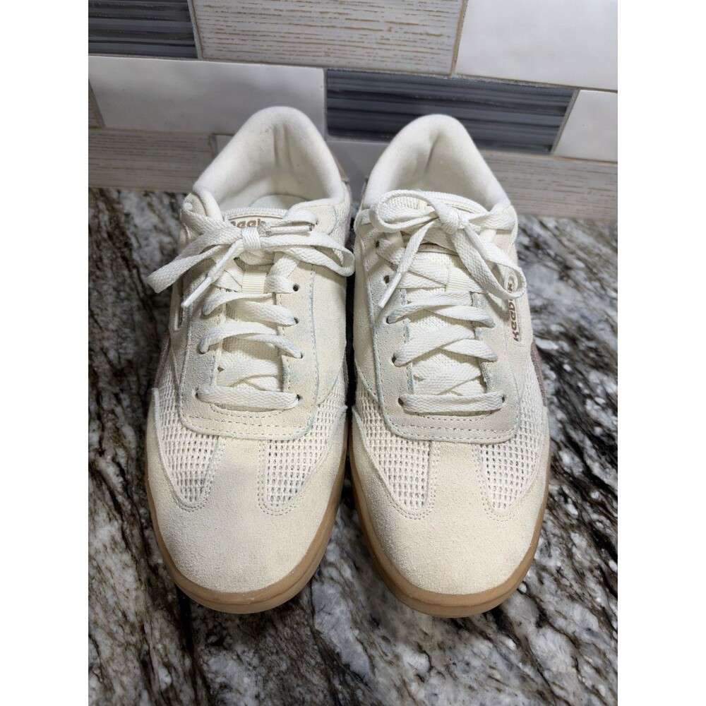 Reebok Low Top Lace-Up Athletic Sneakers Beige & Tan Gum Rubber Sole Sz 7.5